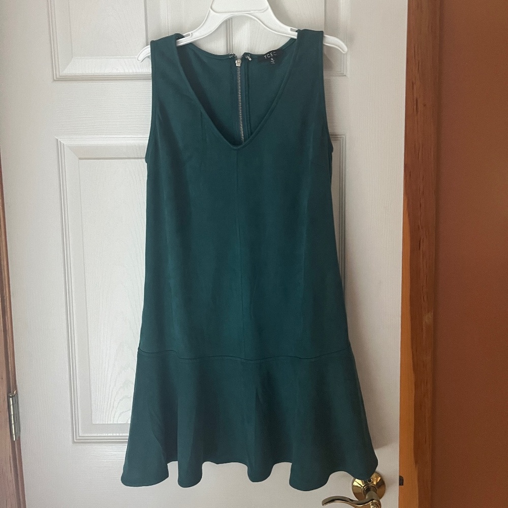 TCEC Dress deal